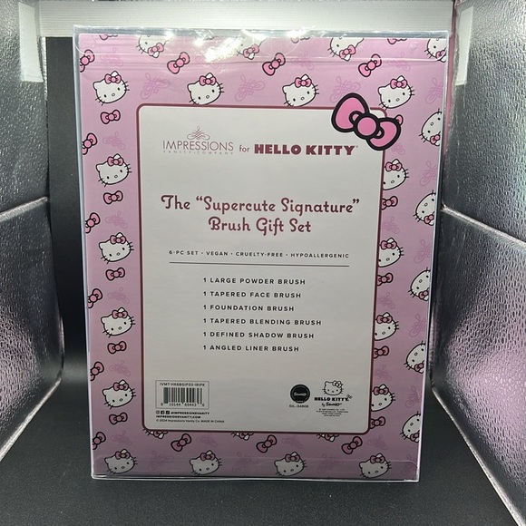 Hello Kitty Clear The Supercute Signature 6 Piece Brush Gift Set - Picture 6 of 6